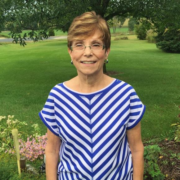 Meet your Posher, Candace - Picture 1 of 1